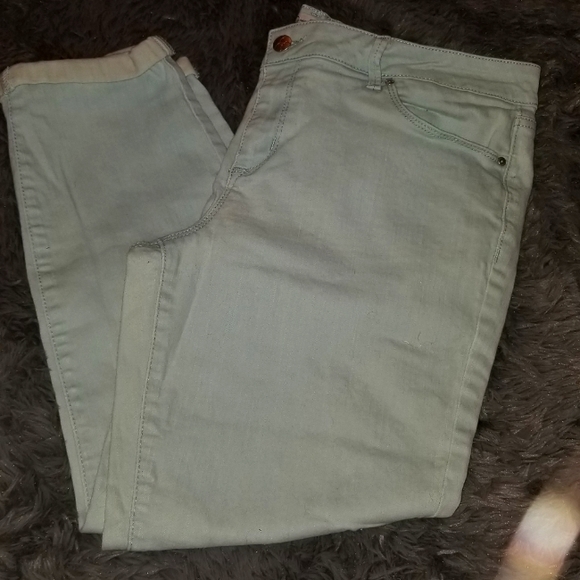 Jessica Simpson Rolled Crop Skinny Jean - Light Mint Colored - Picture 1 of 8